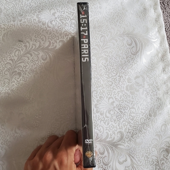 The 15:17 to Paris DVD new sealed Clint‎ Eastwood drama true story - Picture 3 of 4
